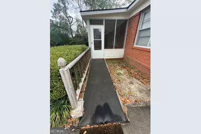 401 W Parrish Street, Statesboro, GA 30458 - Photo 2