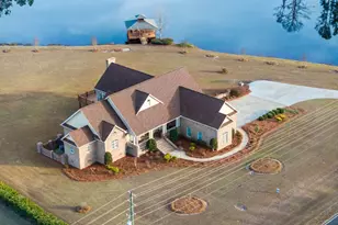 42 Claxton Rd, Hazlehurst, GA 31539 - Photo 4