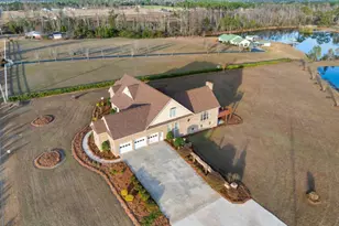 42 Claxton Rd, Hazlehurst, GA 31539 - Photo 8