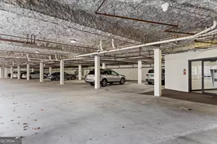 24307 Plantation Dr NE, Atlanta, GA 30324 - Photo 36