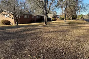 1406 Maplewood Dr, Macon, GA 31210 - Photo 2