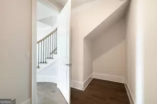 416 Upper E Ave, Savannah, GA 31401 - Photo 32