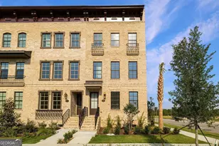 416 Upper E Ave, Savannah, GA 31401 - Photo 1