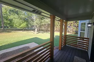 150 Park Timbers Dr, Sharpsburg, GA 30277 - Photo 8