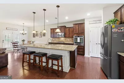 7232 Lake Sterling Boulevard, Flowery Branch, GA 30542 - Photo 8