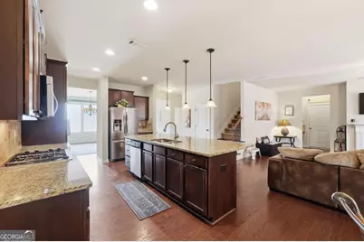 7232 Lake Sterling Boulevard, Flowery Branch, GA 30542 - Photo 10