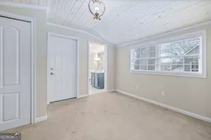 231 E Morgan St, Clarkesville, GA 30523 - Photo 20