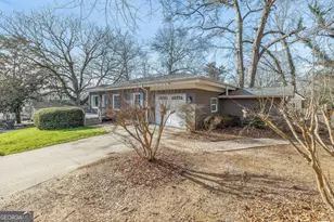 231 E Morgan St, Clarkesville, GA 30523 - Photo 28