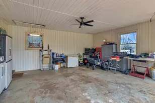 329 Pine St, Barnesville, GA 30204 - Photo 48