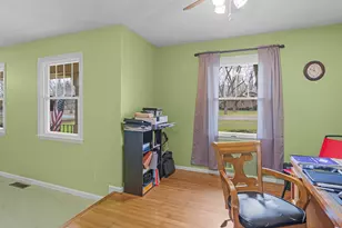 329 Pine St, Barnesville, GA 30204 - Photo 12