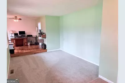 329 Pine Street, Barnesville, GA 30204 - Photo 8