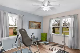 329 Pine St, Barnesville, GA 30204 - Photo 36