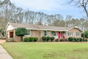 329 Pine St, Barnesville, GA 30204 - Photo 4