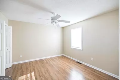 1940 Barrington Drive, Dublin, GA 31021 - Photo 8