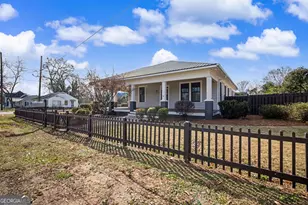 212 Durand St, Woodbury, GA 30293 - Photo 2