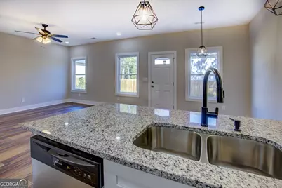 523 E Chappell Street, Griffin, GA 30223 - Photo 14