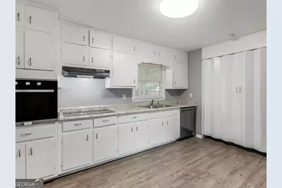 836 Oakdale Drive, Forest Park, GA 30297 - Photo 10