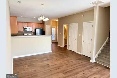8330 Oakley Circle # 2, Union City, GA 30291 - Photo 4