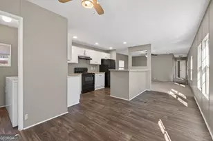 5458 Rolling Oak Ln, Buford, GA 30518 - Photo 6