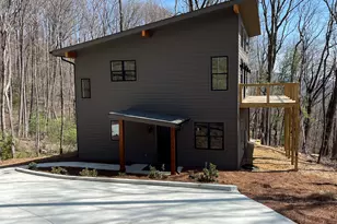 673 Autumn Ridge Dr, Clayton, GA 30525 - Photo 2