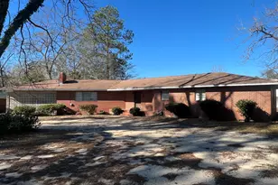 8 Roundtree St, Statesboro, GA 30458 - Photo 2