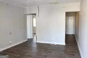 700 Neal St NW, Atlanta, GA 30318 - Photo 4