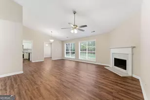 1375 Avalon Dr, Lawrenceville, GA 30044 - Photo 2