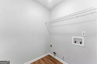 1375 Avalon Dr, Lawrenceville, GA 30044 - Photo 10