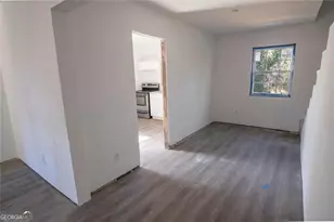 1471 Centra Villa Dr SW, Atlanta, GA 30311 - Photo 8