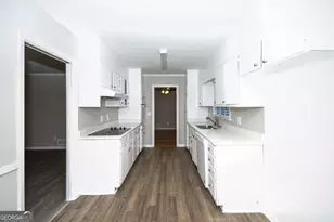 2693 Stoneview Terrace, East Point, GA 30344 - Photo 6