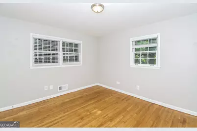 2693 Stoneview Terrace, East Point, GA 30344 - Photo 10