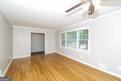 2693 Stoneview Terrace, East Point, GA 30344 - Photo 8