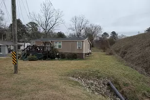 132 Fourth St, Milledgeville, GA 31061 - Photo 1