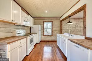 734 Bell Creek Rd, Hiawassee, GA 30546 - Photo 8