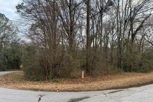 1226 N Forest Ave, Hartwell, GA 30643 - Photo 1