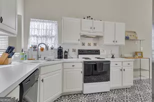 45 Ashley Woods Dr, Newnan, GA 30263 - Photo 8