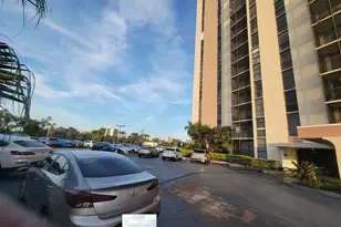 20301 W Country Club Dr, Aventura, FL 33180 - Photo 4