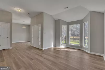 115 Park Timbers Drive, Sharpsburg, GA 30277 - Photo 10