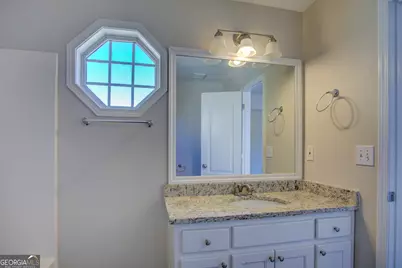 7669 Commerce Court, Riverdale, GA 30296 - Photo 18