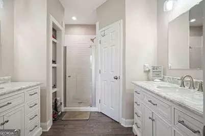 120 E Killian Street, Canton, GA 30114 - Photo 16