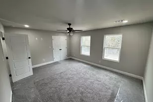 305 N 4th St, Warner Robins, GA 31093 - Photo 16