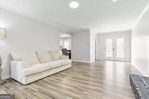 1646 Desford Ct SW, Marietta, GA 30064 - Photo 10