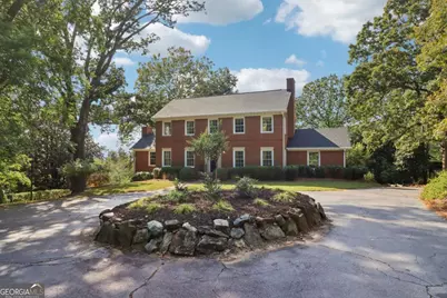 1441 Beaumont Drive NW, Kennesaw, GA 30152 - Photo 4