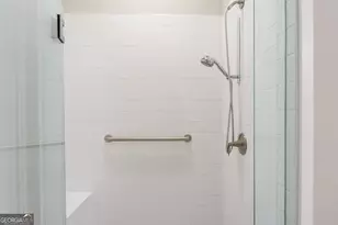 5630 Overlook Club Cir, Suwanee, GA 30024 - Photo 18