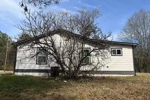 168 Yearwood St, Toccoa, GA 30577 - Photo 2