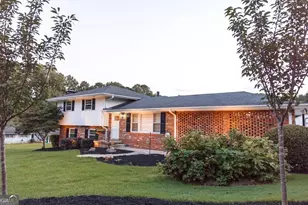 1926 Brocken Way, Tucker, GA 30084 - Photo 2