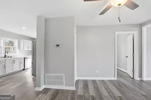 118 King St, Savannah, GA 31408 - Photo 10