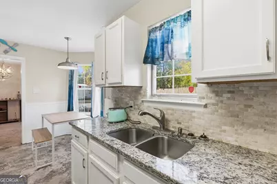 7245 Garfield Street, Savannah, GA 31406 - Photo 12