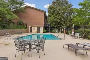 2518 Bradford Square NE, Atlanta, GA 30345 - Photo 8