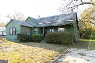 226 Griffin Ave, Eastman, GA 31023 - Photo 2